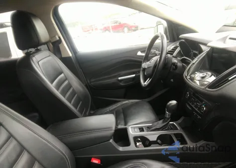 2017 Ford Escape Titanium from USA, damaged, VIN 1FMCU9J9XHUE10243